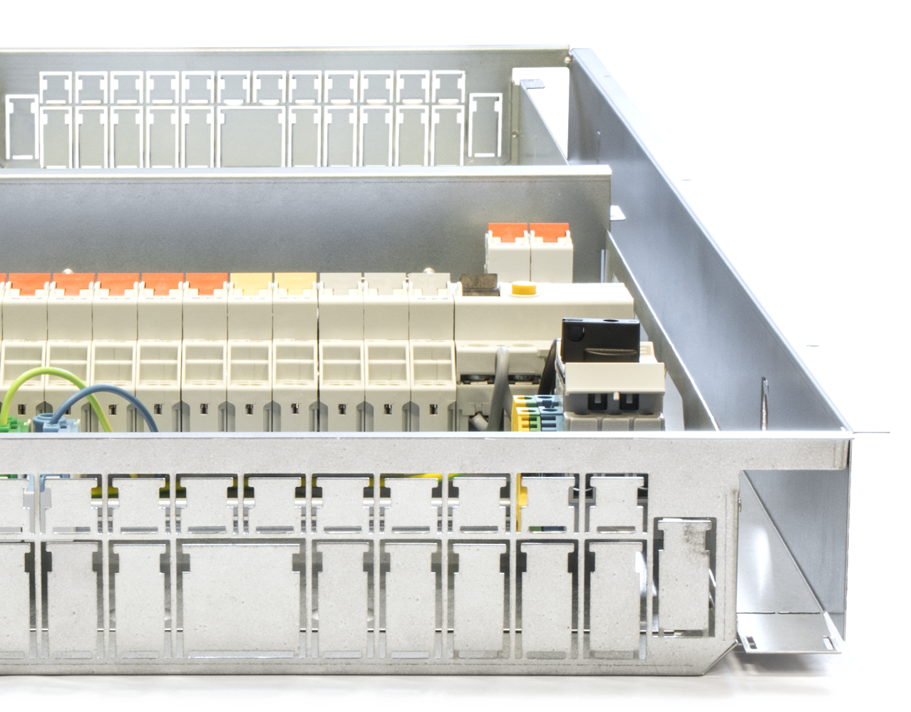 Närbild på lägenhetscentralen och multimediacentralen Power&Network Cabinet